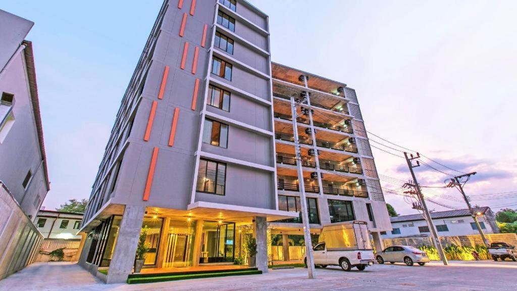 B2 Phuket Boutique & Budget Hotel Exterior photo